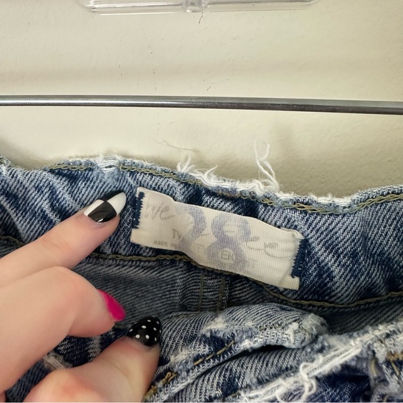 We The Free Free People Lita Light Wash Distressed High-Waisted Slim Leg Jean 28 - Picture 5 of 6